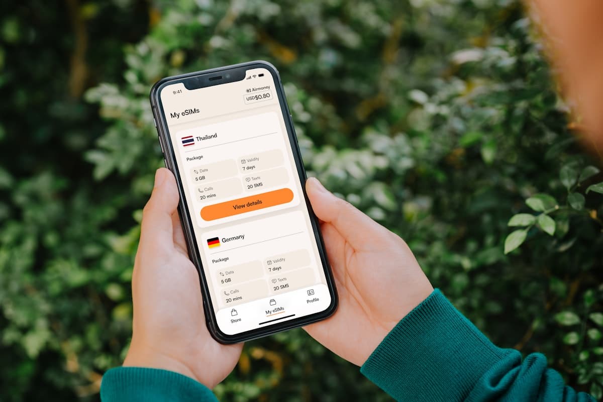 iPhoneでeSIMを使う方法|対応機種・設定手順・デュアルSIM活用術